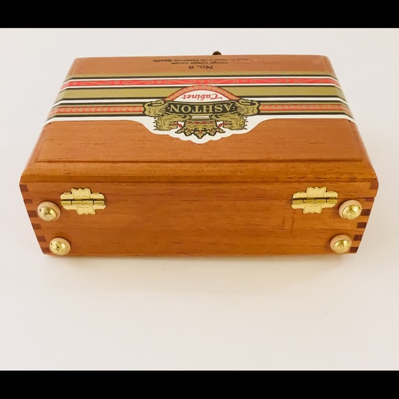 Handmade Cigar Storage Box - Picture 5 of 5